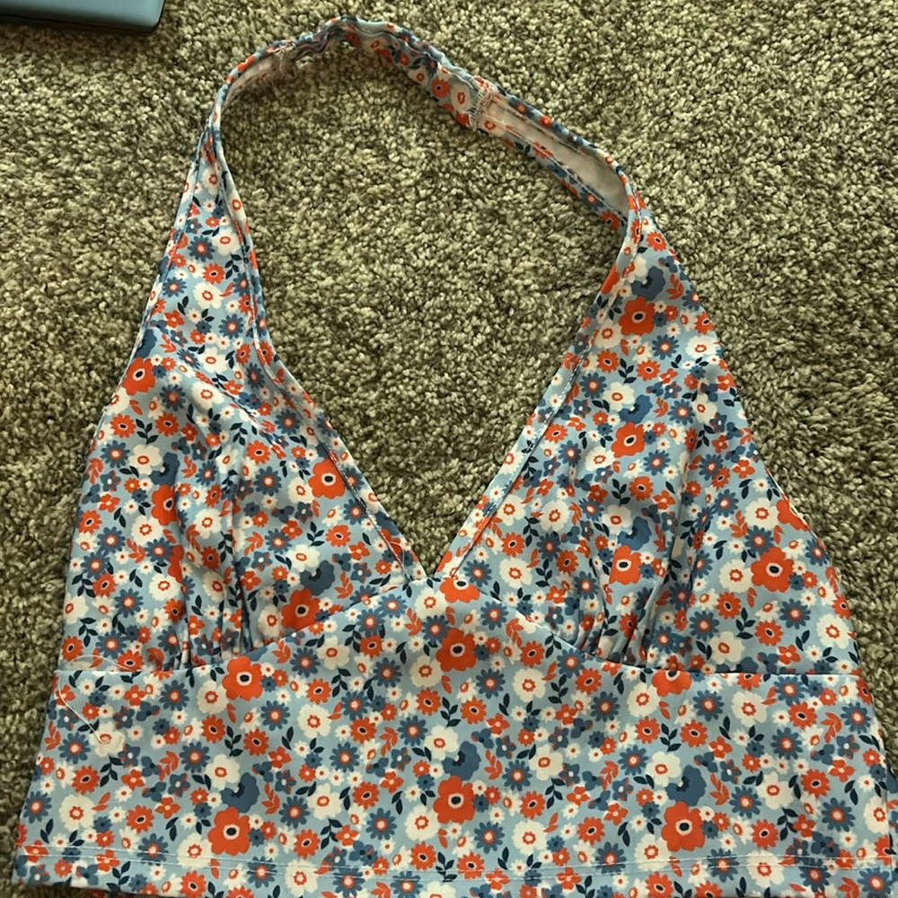 Altar’d State halter top size S
